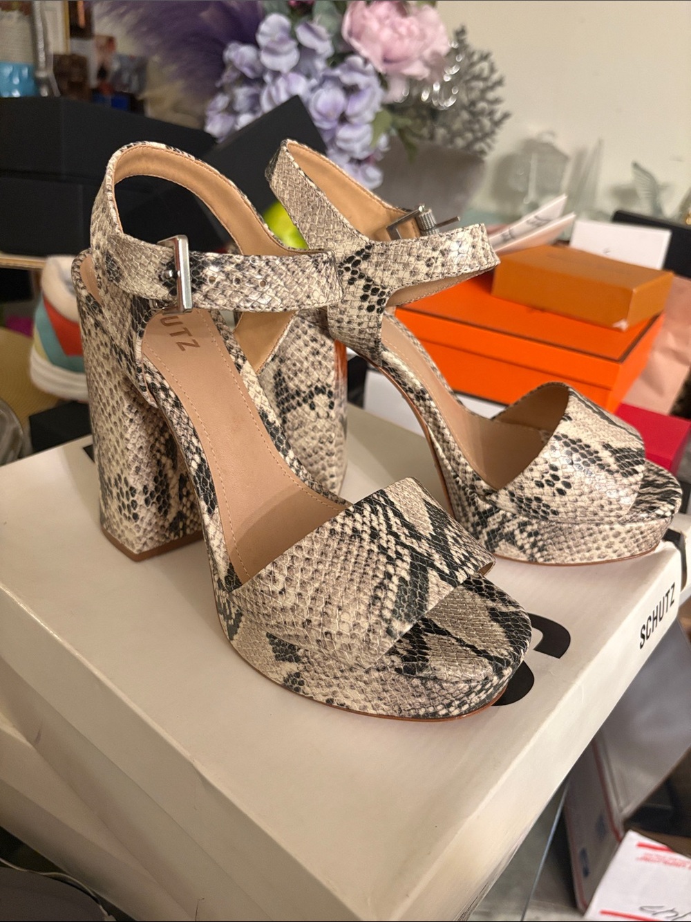 SCHUTZ Snake-Print Platform Sandals in Beige and Black 75